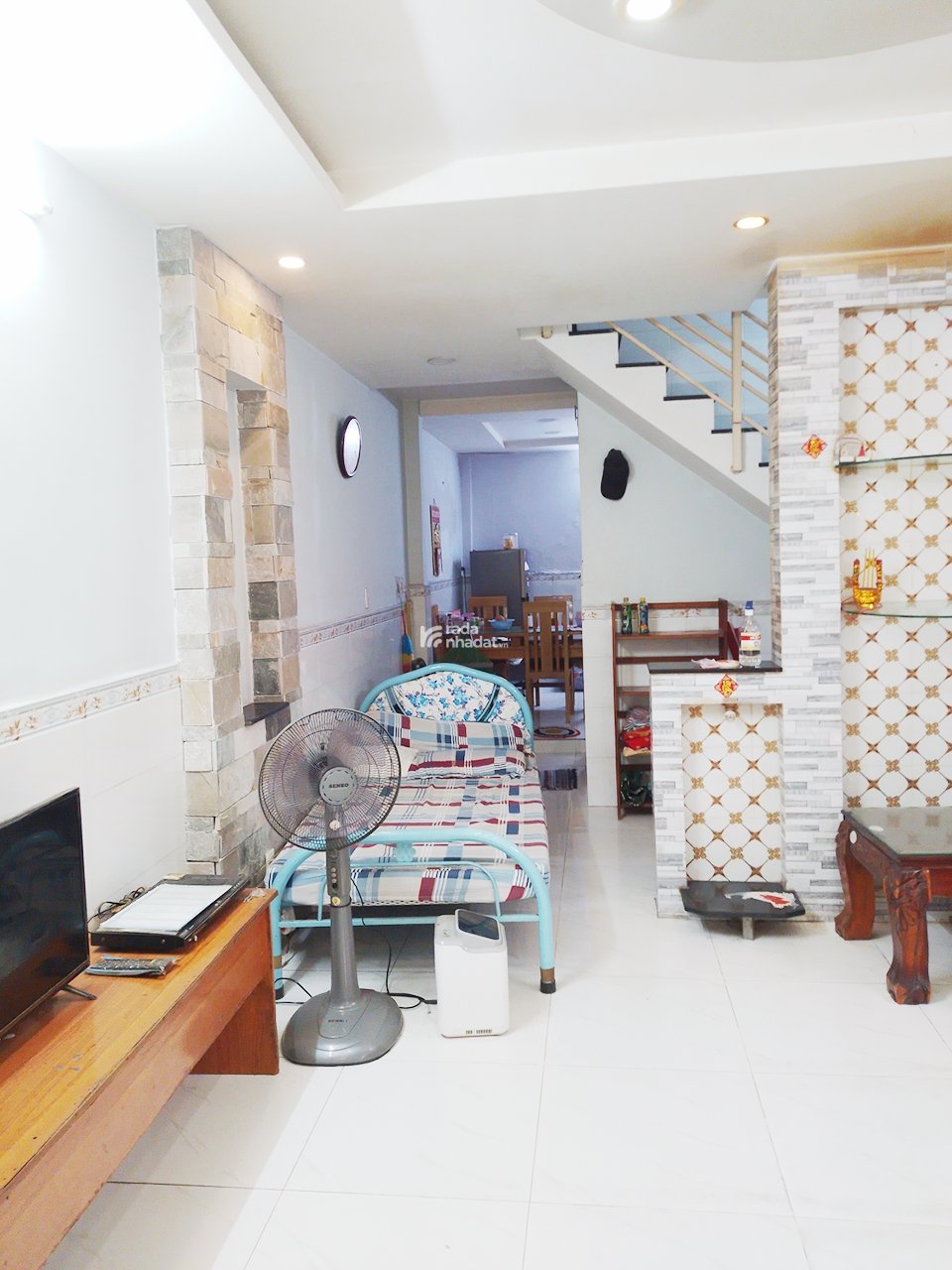 Cho thuê nhà 1 trệt 1 lầu 96 m2 full nội thất hẻm 766 QL13 gần ngã tư Bình Phước, Thủ Đức