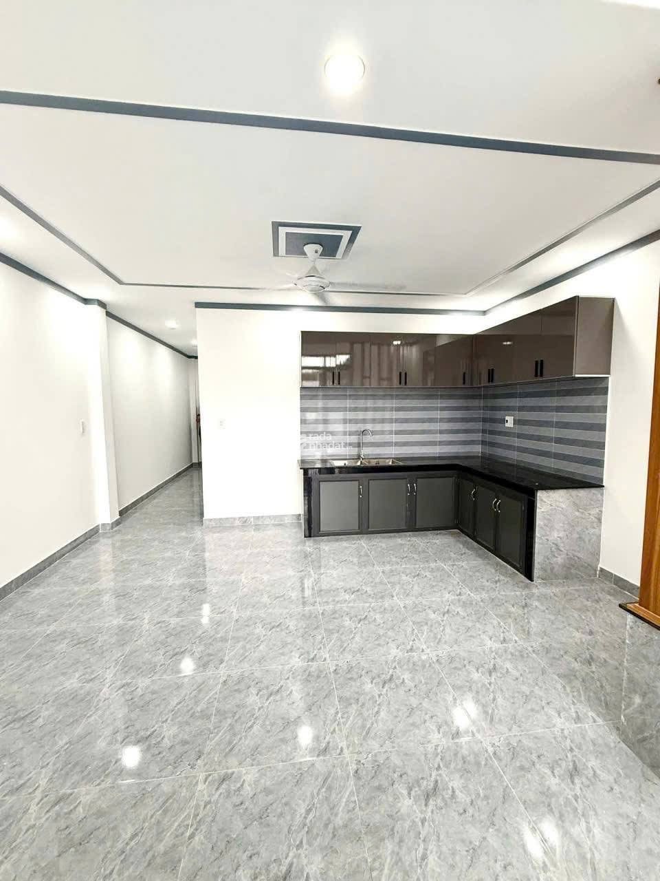 Bán gấp nhà đẹp ngay đường Trịnh Quang Nghị phường 7 Quận 8 40m2 2PN 2WC