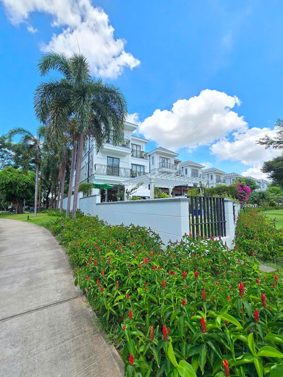 Cho thuê biệt thự Lavila giá tốt nhất thị trường 20 triệu/1 tháng