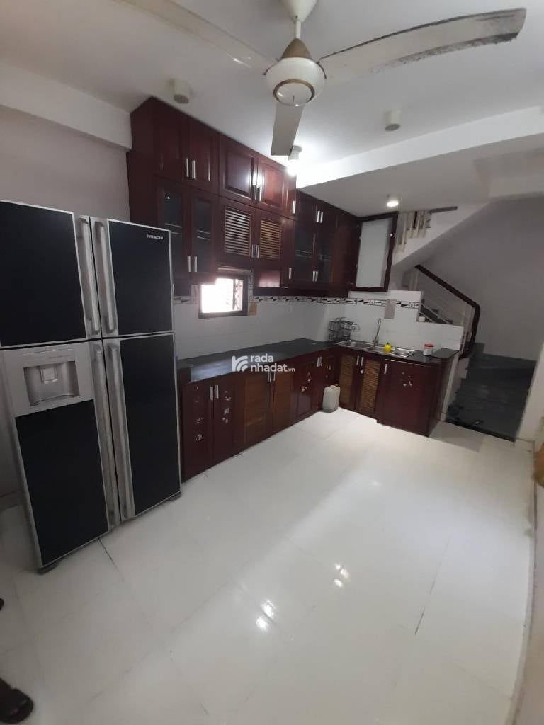 Bán gấp nhà phố 5 Tầng BTCT CMT8 Q3 Gần Metro, CV Lê Thị Riêng, Giá chỉ 3,9 tỷ