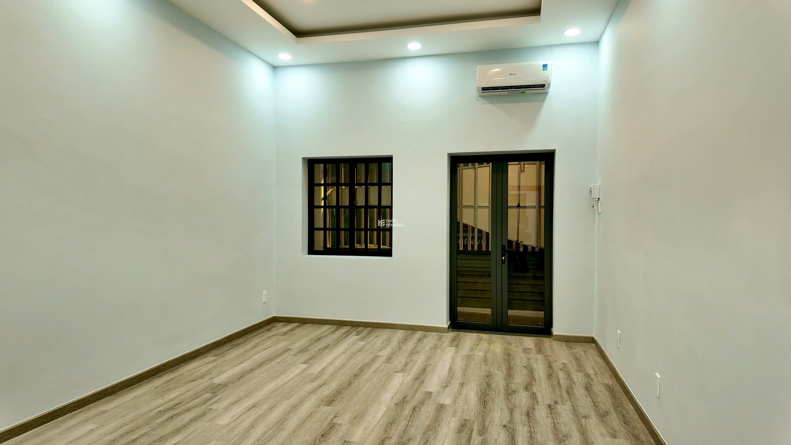 Bán nhà Mặt tiền Nguyễn Văn Giai, P.Đakao, Quận 1 -  NHỈNH 20 TỶ -4x14