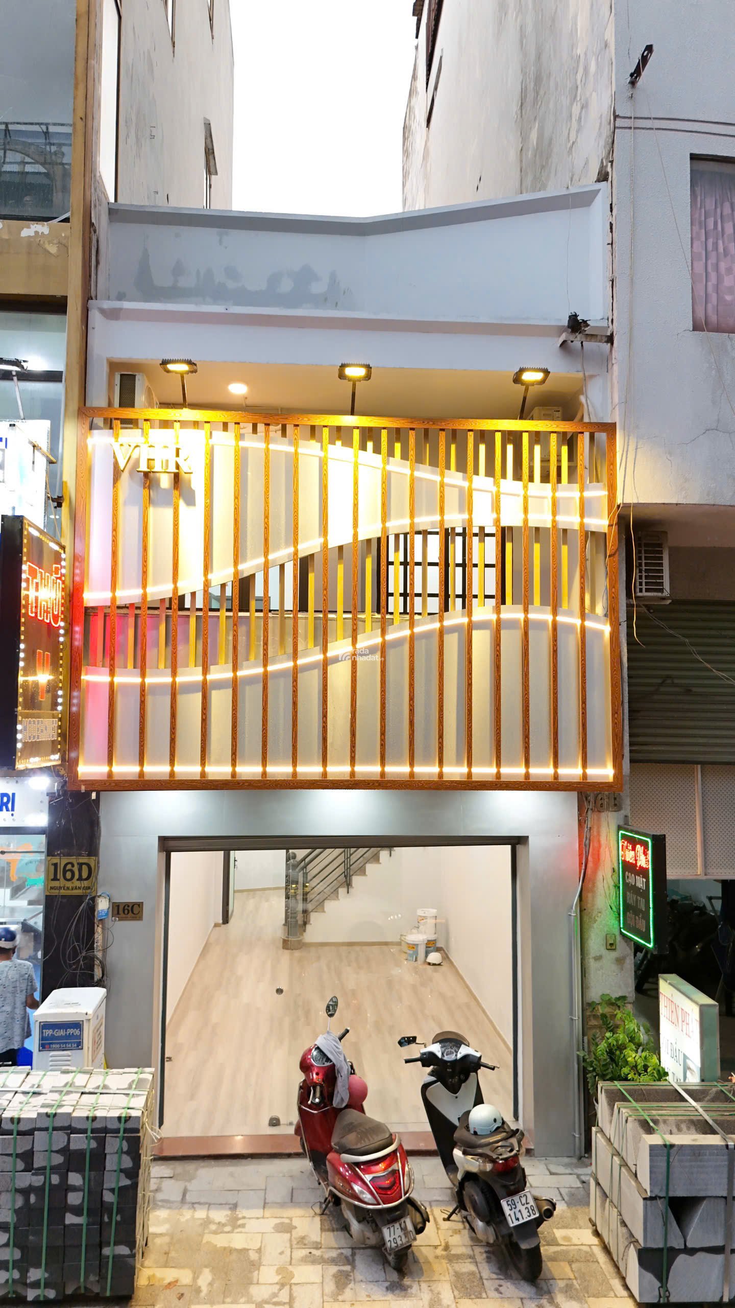 Bán nhà Mặt tiền Nguyễn Văn Giai, P.Đakao, Quận 1 -  NHỈNH 20 TỶ -4x14