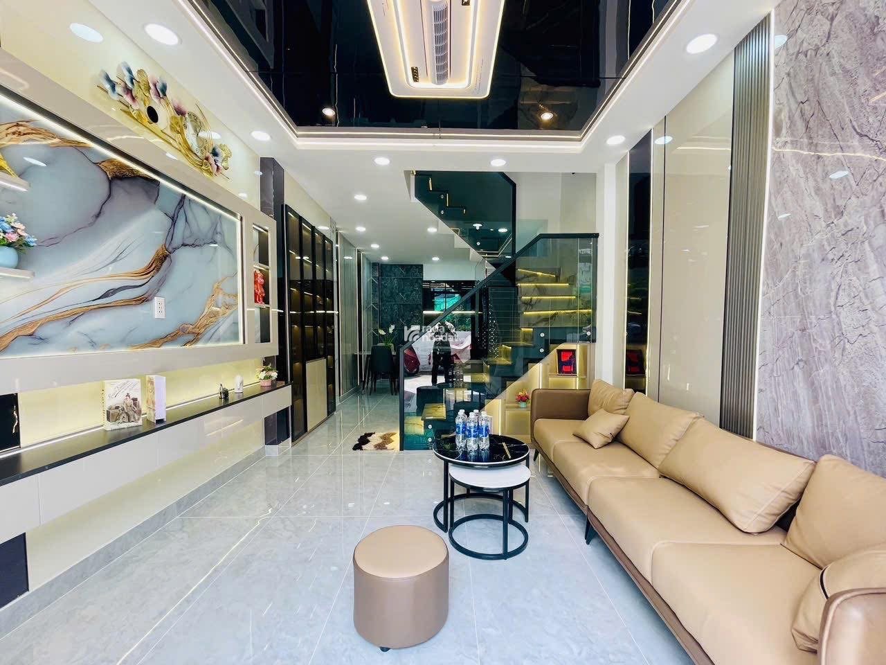 NHÀ ĐẸP 3 TẦNG – TRUNG TÂM GÒ VẤP – HẺM XE HƠI – CHỈ 5.75 TỶ TL