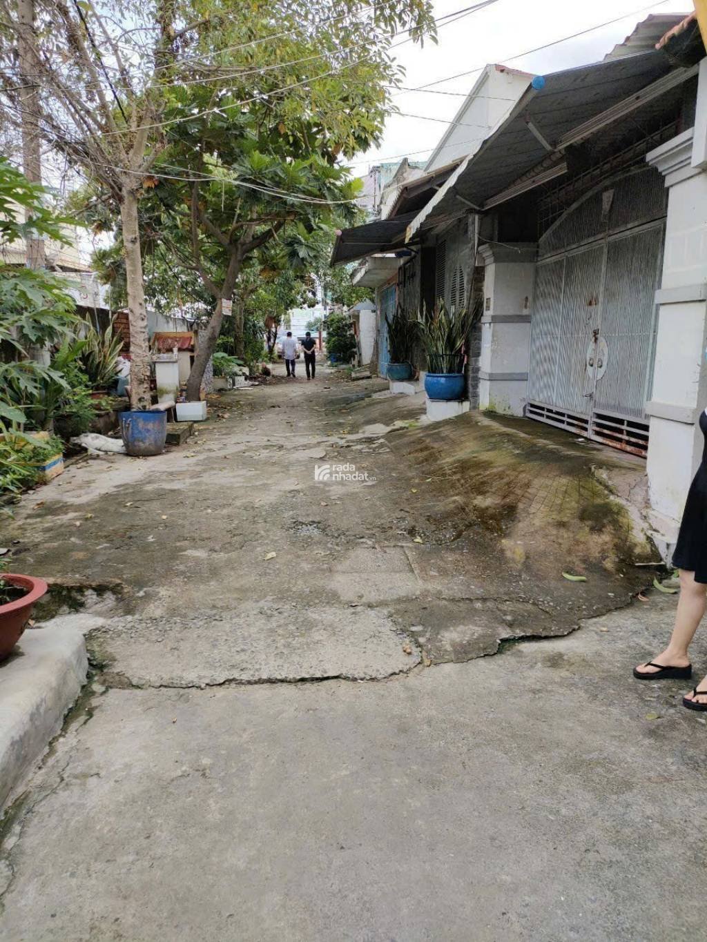 Nhà diện tích khủng 182m2, hẻm 5m, xe hơi đổ cửa,