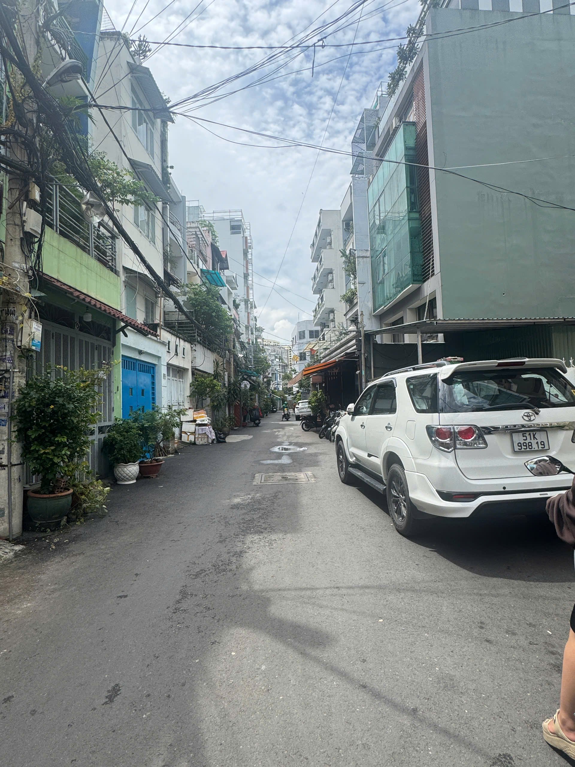 Nhà đẹp kiên cố Q10, 3.5x9m, 4 tầng ST, tiện ở hoặc cho thuê ngay!