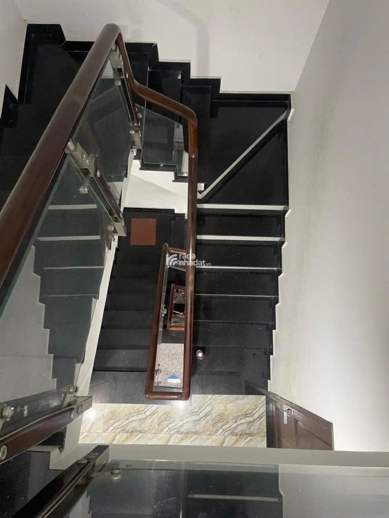 ÔTÔ NGỦ TRONG NHÀ 4 TẦNG ĐÚC BTCT - KẾ MẶT TIỀN - GẦN VƯỜN LÀI, PHÚ THỌ HOÀ - SÁT QUẬN TÂN BÌNH