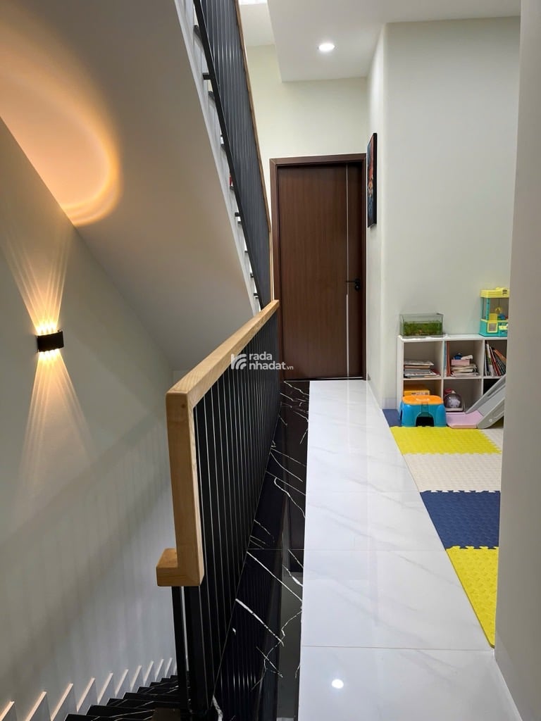 HẺM XE TẢI QUAY ĐẦU CÁCH 20M – NHÀ MỚI TINH – TẶNG FULL NỘI THẤT – 74M - 3 TẦNG - NGAY AEON TÂN PHÚ