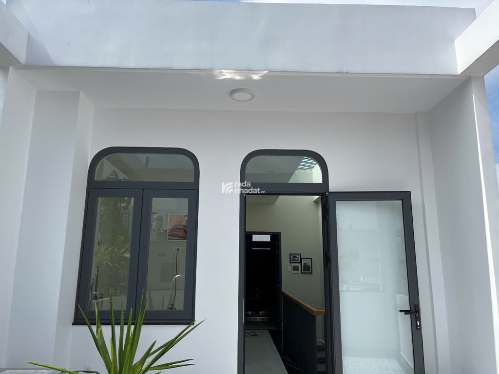HẺM XE TẢI QUAY ĐẦU CÁCH 20M – NHÀ MỚI TINH – TẶNG FULL NỘI THẤT – 74M - 3 TẦNG - NGAY AEON TÂN PHÚ