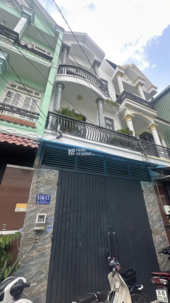 BÁN NHÀ LÂM THỊ HỐ Q12 - DIỆN TÍCH 51m - NHÀ MỚI 3 TẦNG 4PN HẺM ÔTÔ - CHỦ XÂY KIÊN CỐ - CHỈ 5.45 TỶ