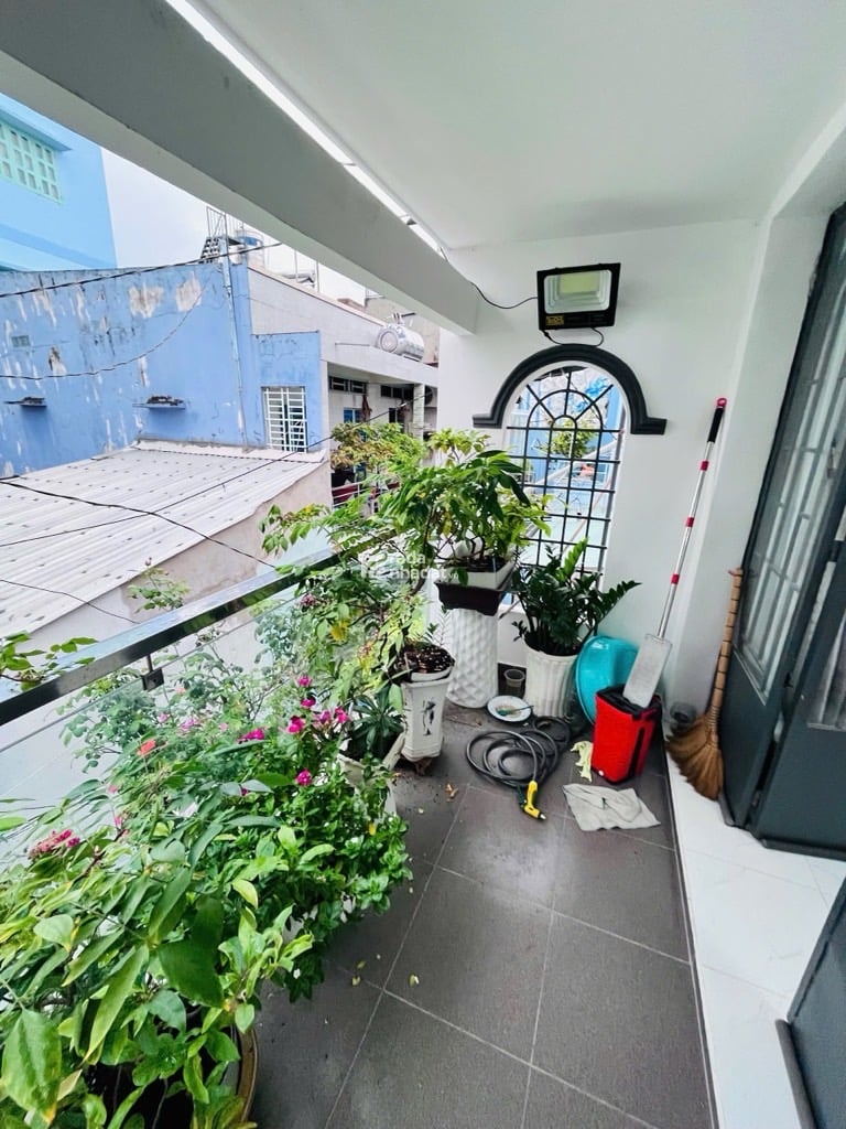 HOT HOT 1 CĂN DUY NHẤT ĐƯỜNG BÃI SẬY CÁCH 10M RA MẶT TIỀN , CĂN GÓC SHR HOÀN CÔNG ĐỦ .