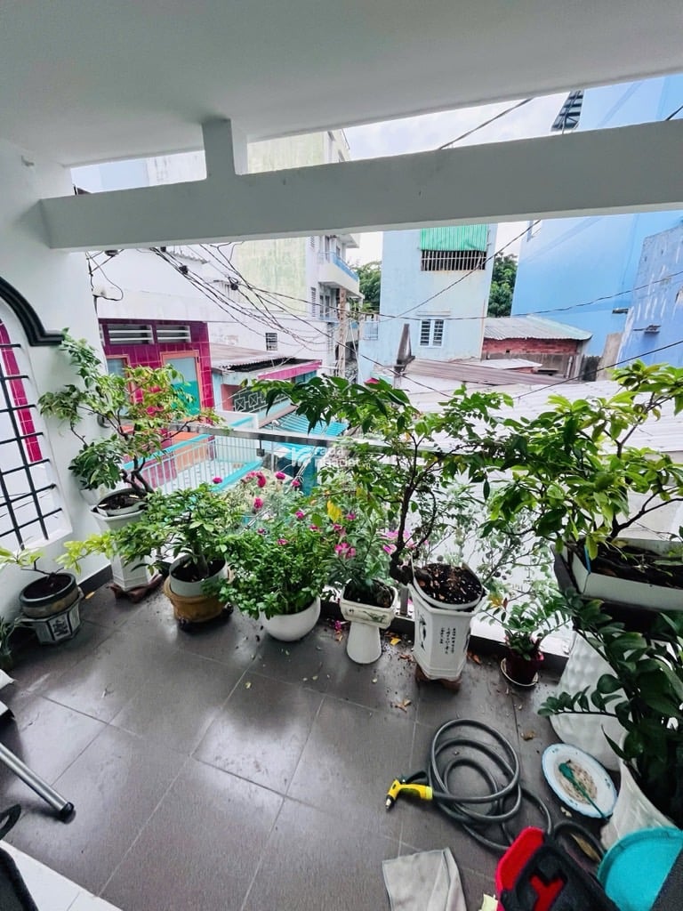 HOT HOT 1 CĂN DUY NHẤT ĐƯỜNG BÃI SẬY CÁCH 10M RA MẶT TIỀN , CĂN GÓC SHR HOÀN CÔNG ĐỦ .