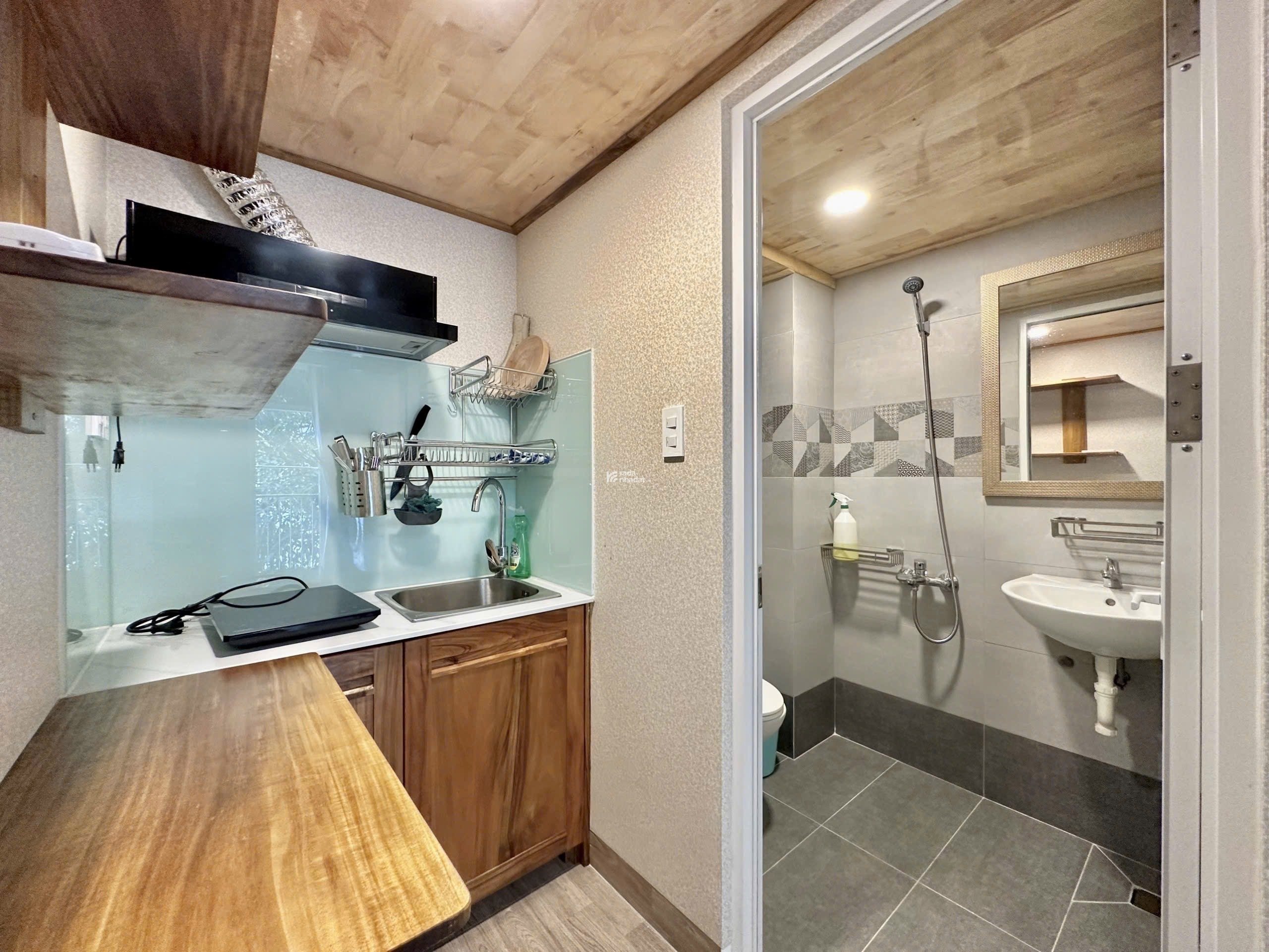 Căn Hộ Duplex Ban Công Gần Ga Sài Gòn Quận 3