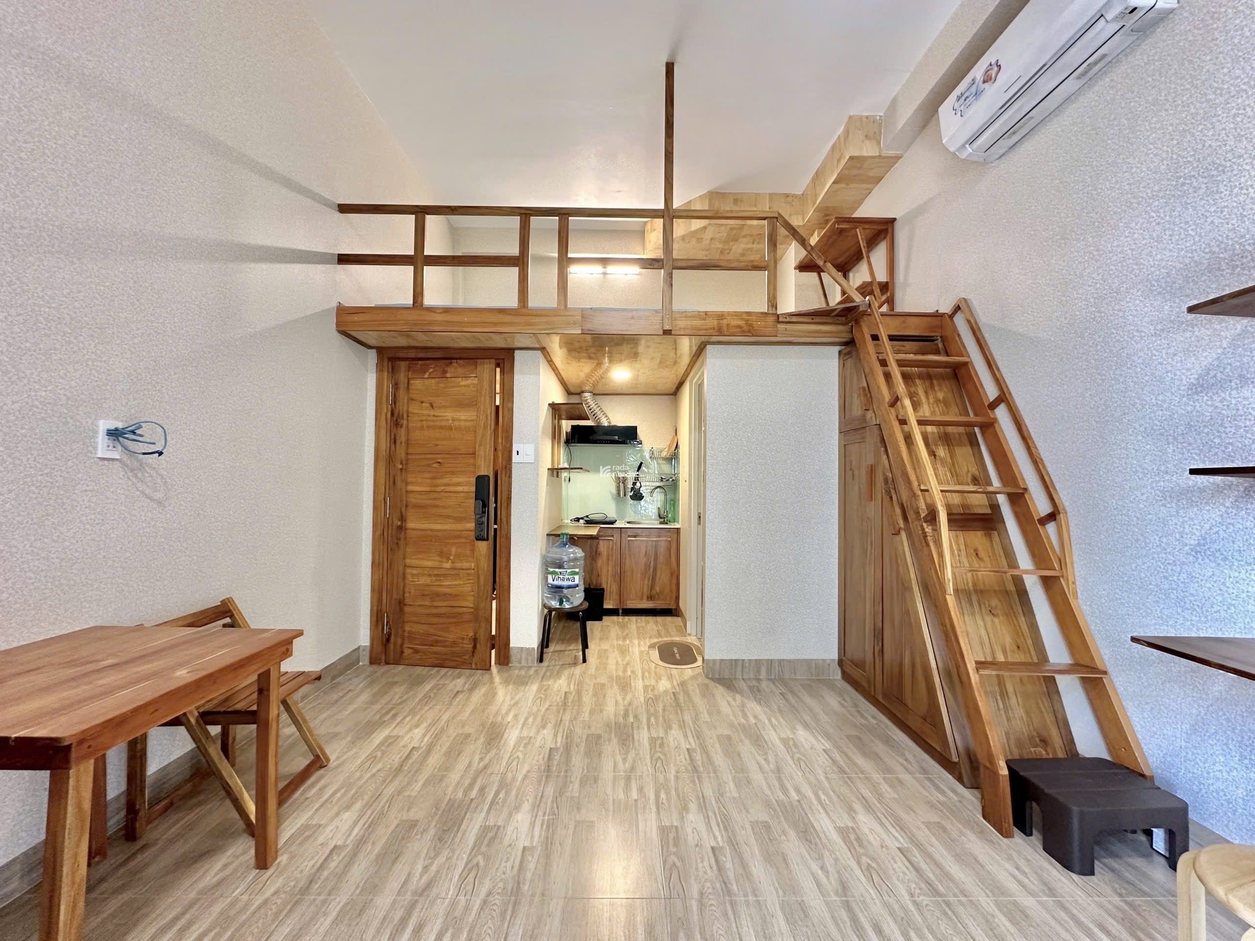 Căn Hộ Duplex Ban Công Gần Ga Sài Gòn Quận 3