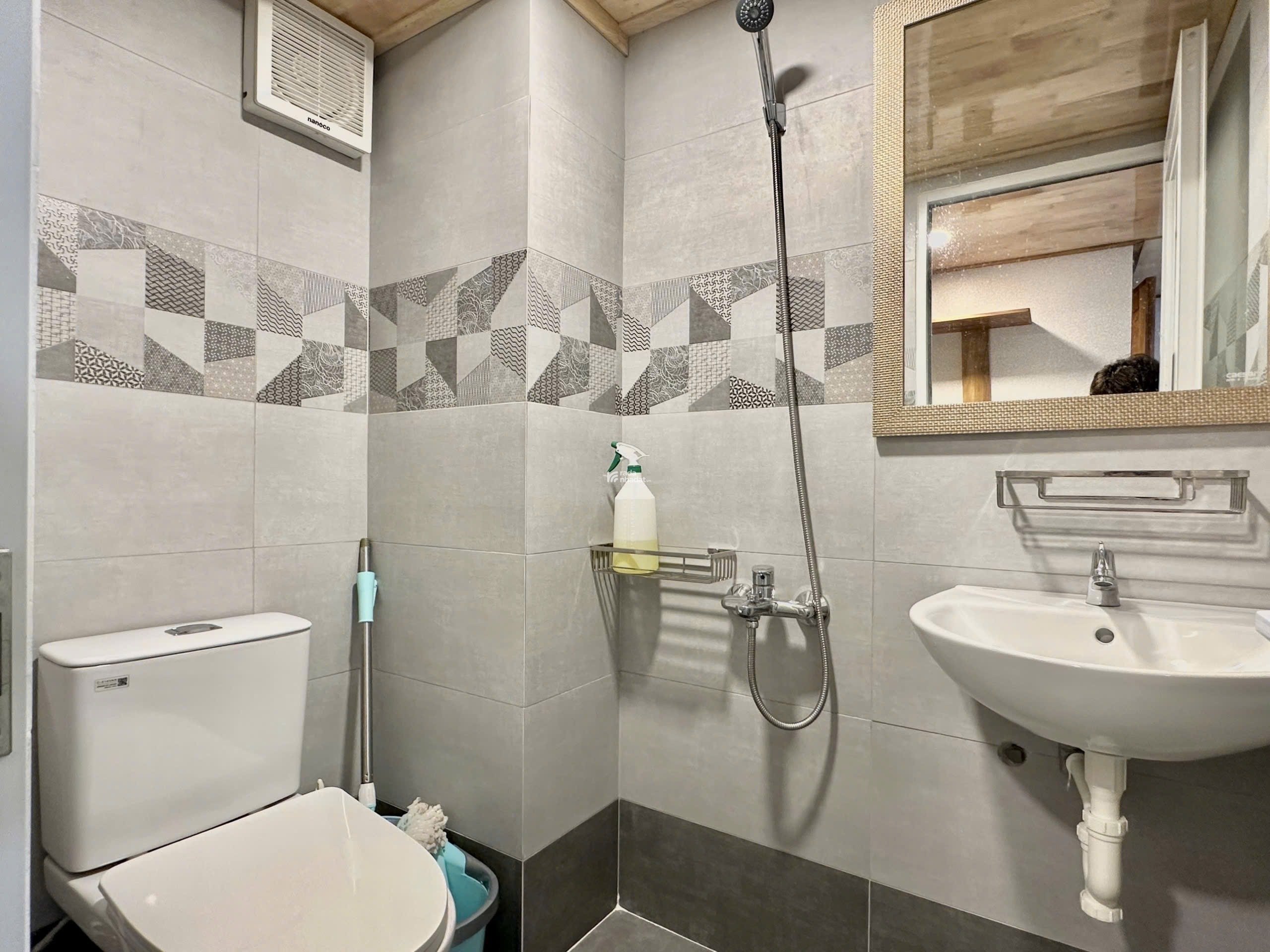 Căn Hộ Duplex Ban Công Gần Ga Sài Gòn Quận 3
