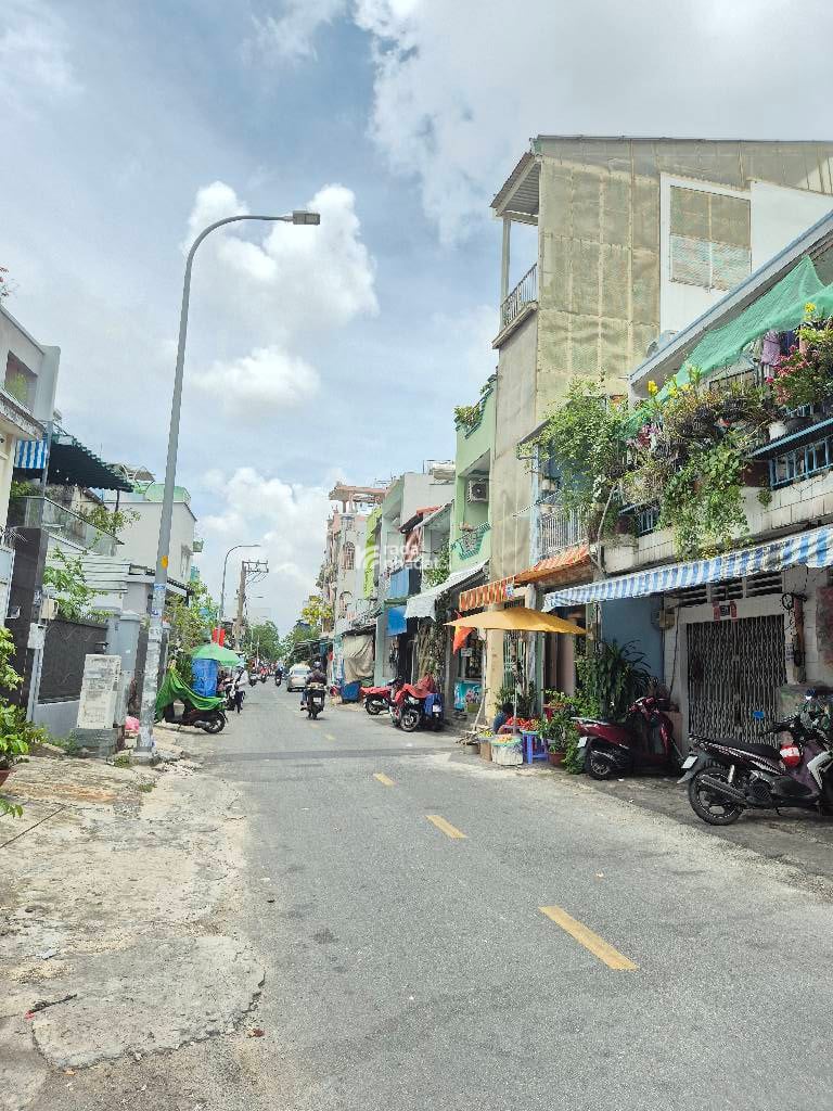MẶT TIỀN LÊ QUANG SUNG -P.9-Q.6- TIỆN KD ĐA NGÀNH NGHỀ - 4 TẦNG - DT: 4.5*23m - CHỈ 13.4 TỶ.
