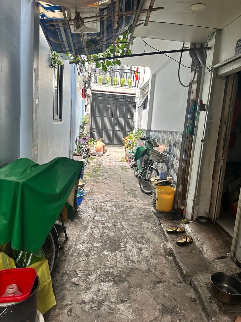 SÁT HẺM XE HƠI NHIÊU TỨ, PHÚ NHUẬN, 30M2 MỚI CÓ KC Ở NGAY. GIẢM 350TR CHỈ CÒN 3.65T TL 