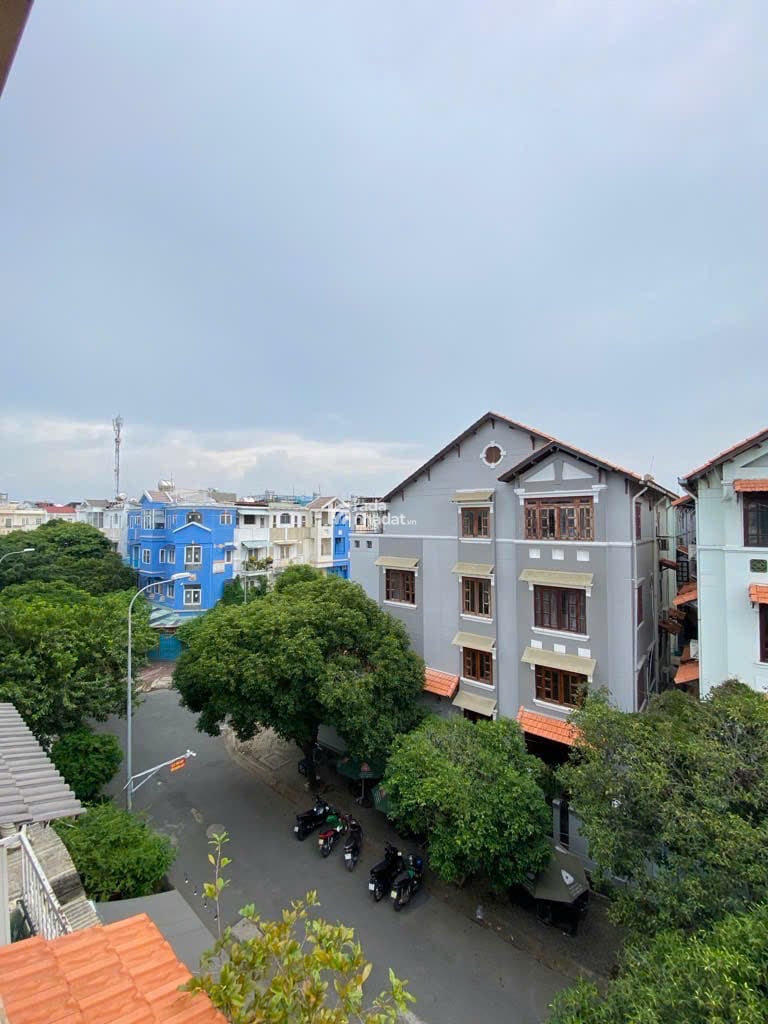 NHÀ HOT MẶT TIỀN CAO LỖCHỈ NHỈNH 13 TỶ