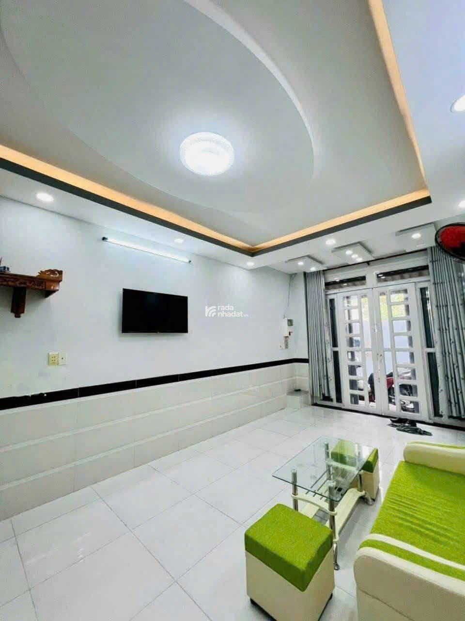 Sở hữu căn nhà Bùi Văn Thêm, Phú Nhuận/ DT 61m2/ Giá 2 Tỷ 730Tr/ Sổ hồng riêng chính chủ