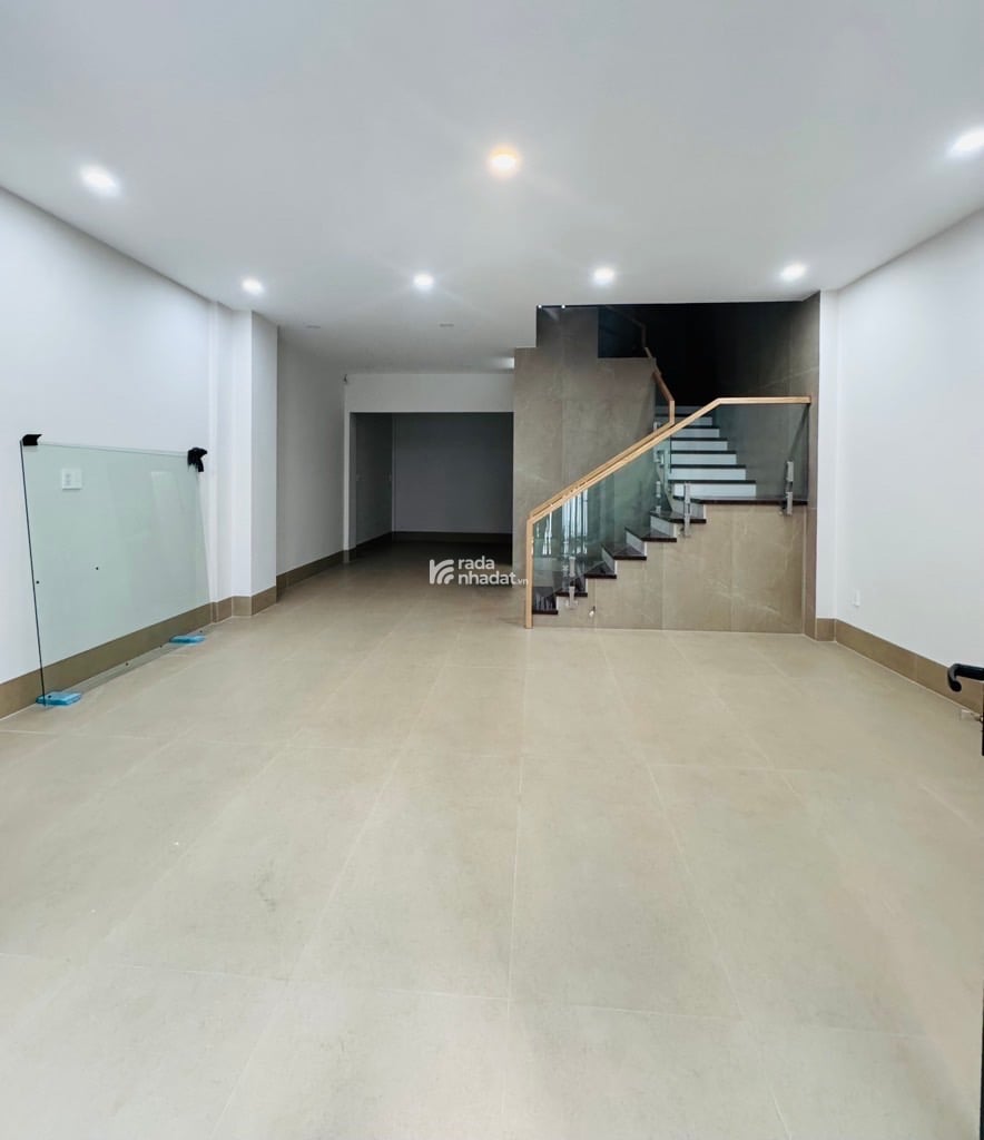 GẦN TÂN PHÚ VÀ QUẬN 6 - NHÀ MỚI TOANH 5 TẦNG - Ở VÀ KINH DOANHHương lộ 2  BTĐA Bình  Tân, 