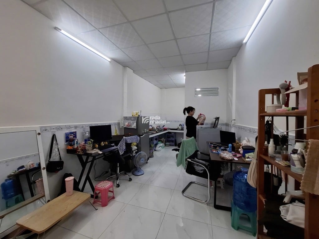 NGAY KHÁCH SẠN ĐÊ NHẤT, HXH HIỆP NHẤT, TÂN BÌNH, 35M2 TIỆN XÂY. GIẢM 350TR CHỈ 4T 