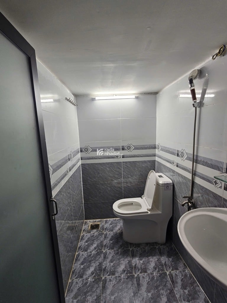 SIÊU PHẨM DÒNG TIỀN - HƠN 5 TỶ/NĂM - HẦM 8 TẦNG NỔI BỀ THẾ NHẤT KHU