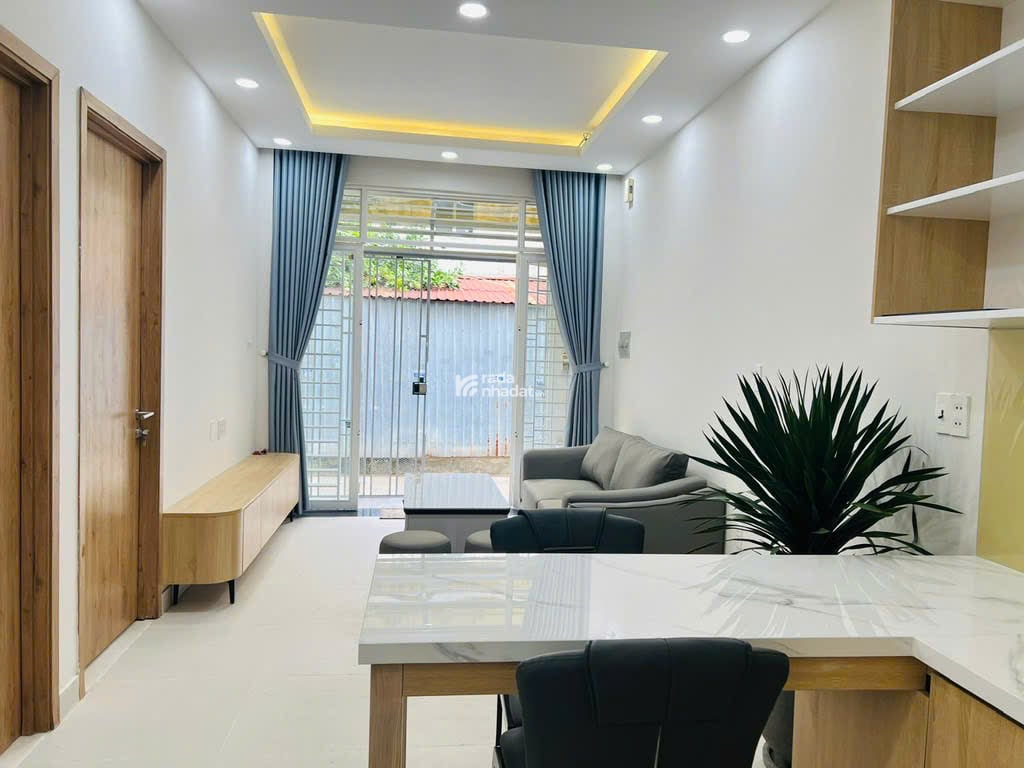 Bán nhà 2 mặt tiền ngay trung tâm chợ Đầu Mối diện tích 79m2, ngang 6m