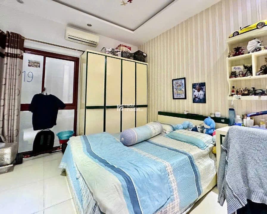 Nhà đẹp ngay Ngã Tư Bảy Hiền - QUẬN TÂN BÌNH -4.3 x 14 m Vuông -5 Tầng -8.5 tỷ