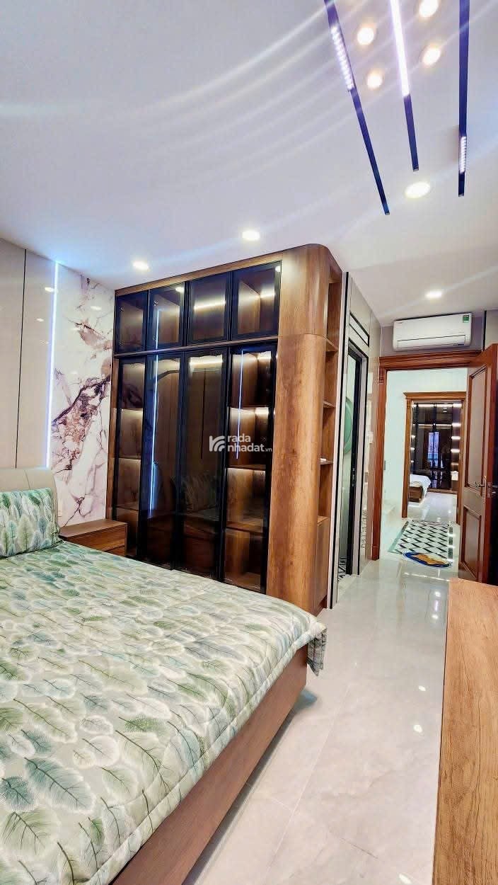 THIỆN CHÍ BÁN GIẢM SỐC 1.45 TỶ - NHÀ 5 TẦNG MỚI ĐẸP - 8.35 TỶ