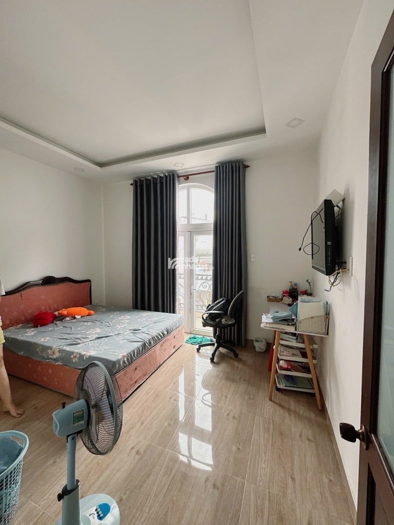 Nhà Đẹp 4 Tầng - Khu Vip Tân Phú Ngay Trường Cấp 3 Trần Phú Sát Chợ Tân Hương - Hẻm Nhựa Oto 