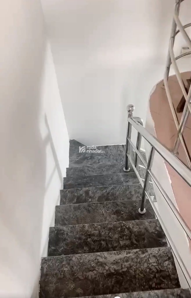Chủ gửi nhà 2 tầng hẻm xe hơi đường Tô Ngọc Vân phường Tam Bình Thủ Đức-Tphcm giá 4,3 Tỷ.