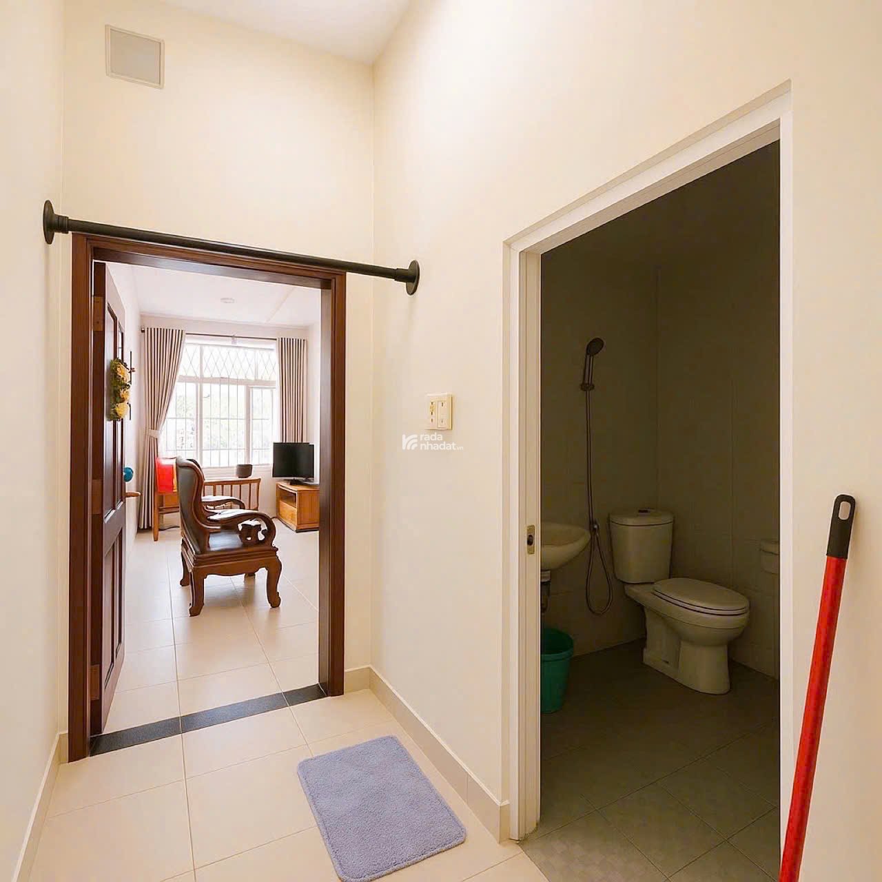 Bán nhà Mặt tiền Quận Phú Nhuận , Huỳnh Văn Bánh, ngay Lê Văn Sỹ, DT 246 m2, Giá 23 tỷ