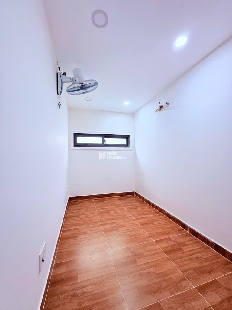 HẺM XE HƠI THÀNH MỸ, TÂN BÌNH, 3 TẦNG MỚI Ở NGAY. GIẢM 350TR CHỈ CÒN 2.15T TL 