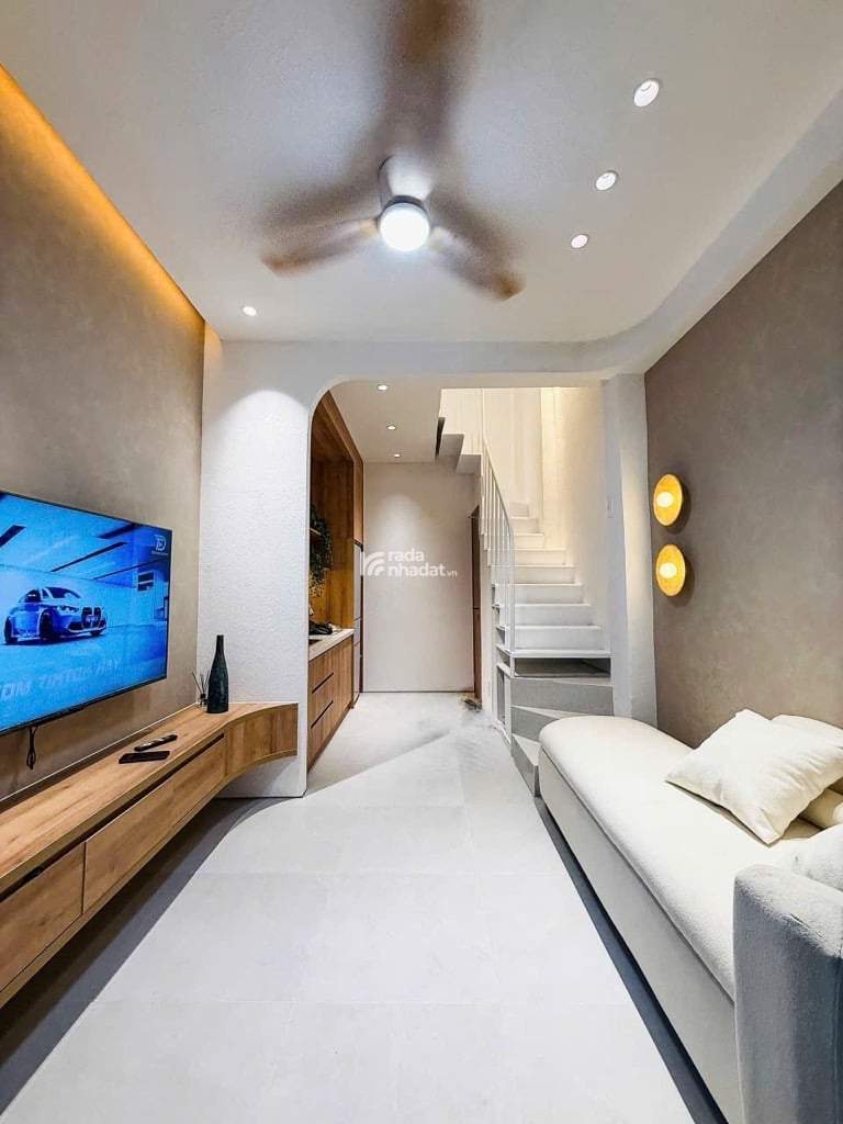 SÁT Q1. HẺM XE HƠI XÔ VIẾT NGHỆ TĨNH, BÌNH THẠNH, 92M2 TIỆN XÂY. GIẢM 350TR CHỈ CÒN 3.65T TL 