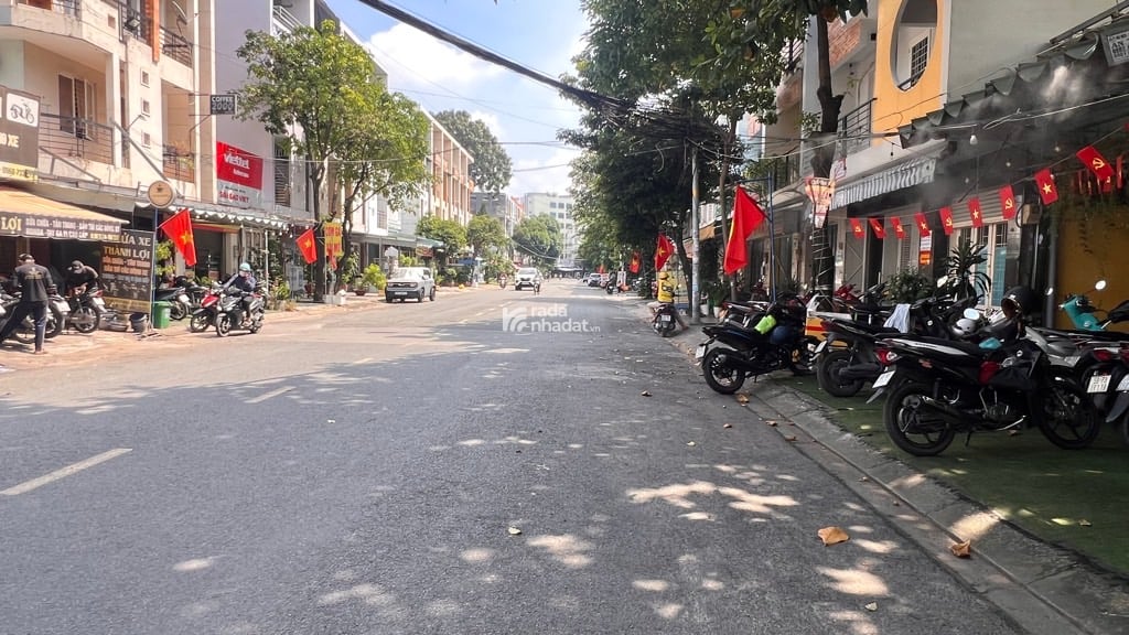 HẺM XE HƠI NGUYỄN SỸ SÁCH, TÂN BÌNH, 60M2 CÓ KC Ở NGAY. GIẢM 350TR CHỈ 11T TL 