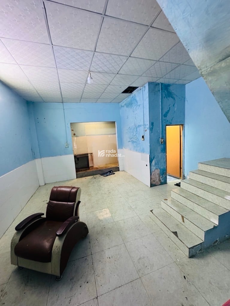 NHÀ 2 TẦNG Ở HOẶC KINH DOANH ỔN ÁP - CĂN HIẾM SÓT LẠI AN LẠC.