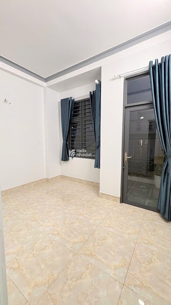 Bán Gấp Nhà Phố 4 Tầng 5 Phòng Ngủ Xe Hơi Đậu Ngay Cửa Đường Thới An 20 Quận 12