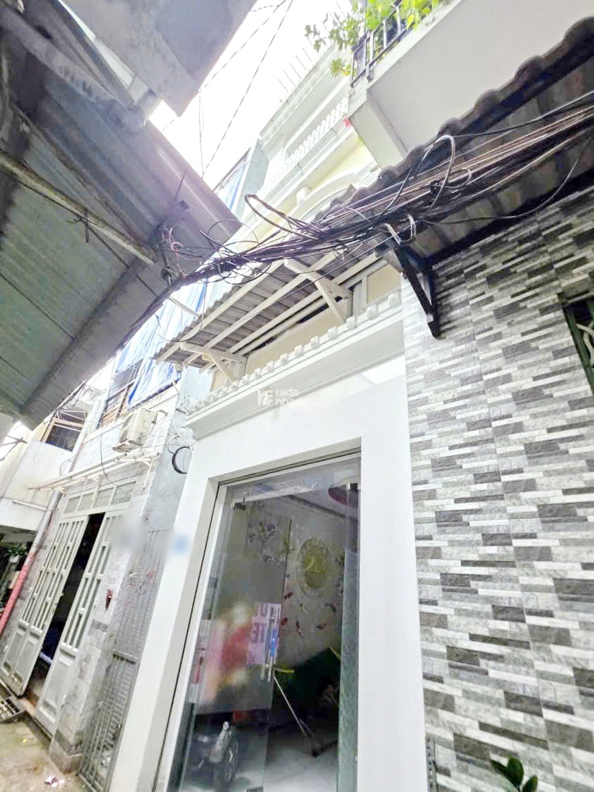 Bán nhà 2 lầu gần MT đường Dương Bá Trạc P. Chánh Hưng Quận 8