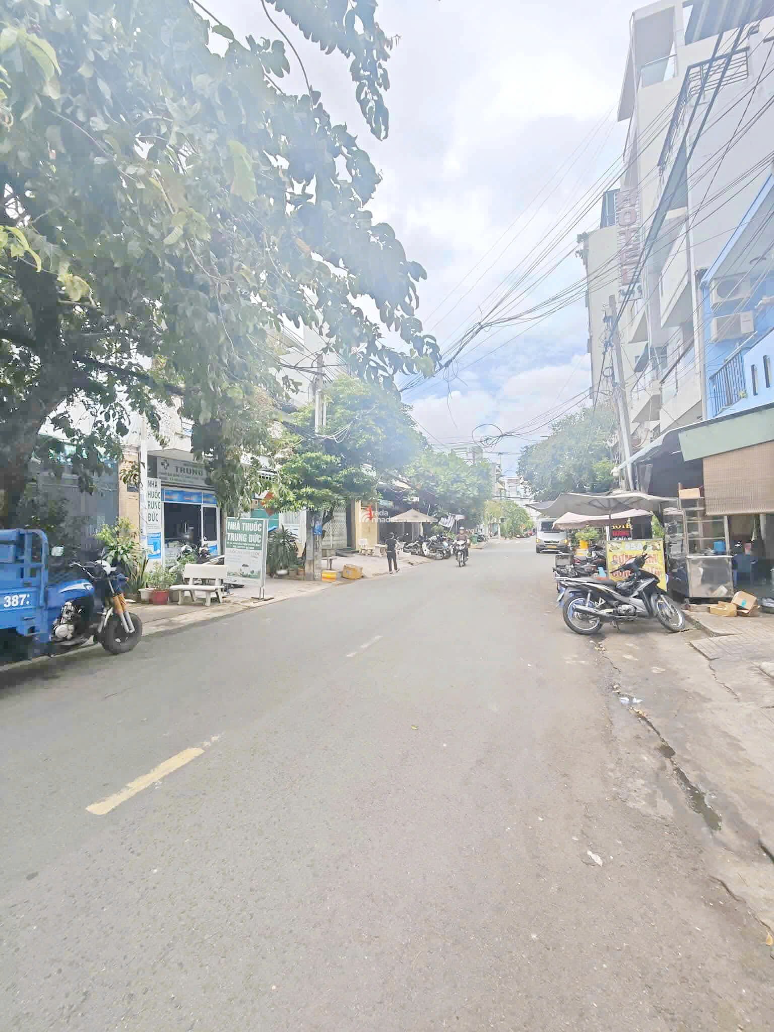 Bán nhà  mặt tiền đường số tân  quy quận 7