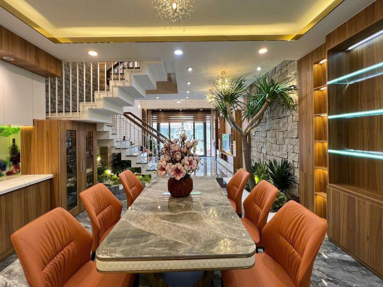 Hàng giá ngộp ngay Phan Văn Trị, Bình Thạnh, gần ĐH Văn Lang, 40m2 SHR giá 2 tỷ 550 TL