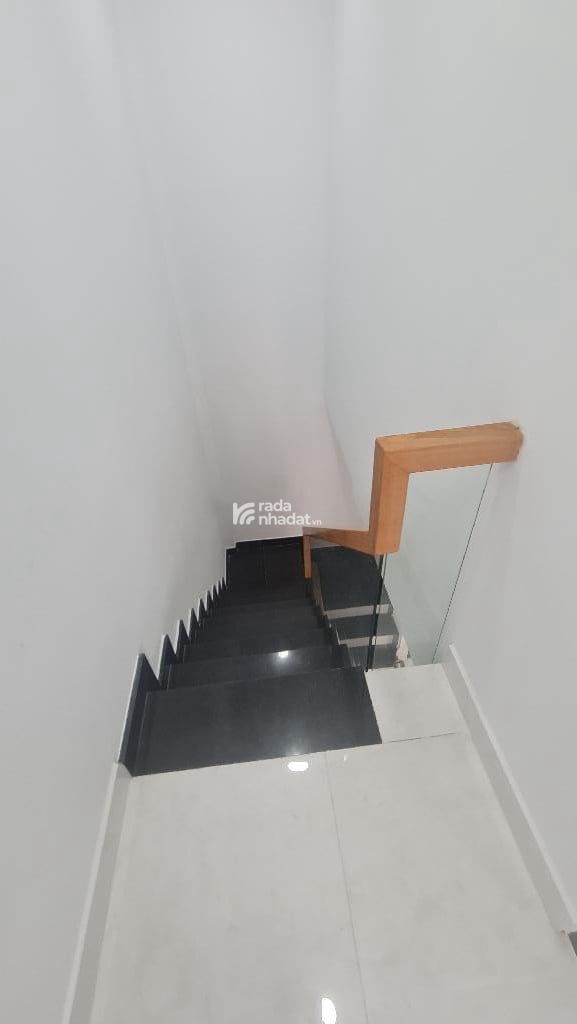 NHÀ BÁN ĐS 29-KHU TÊN LỬA BTĐ B- KHÔNG LỘ GIỚI -KHÔNG QH-GIÁ 4,2 TỶ CÒN TL