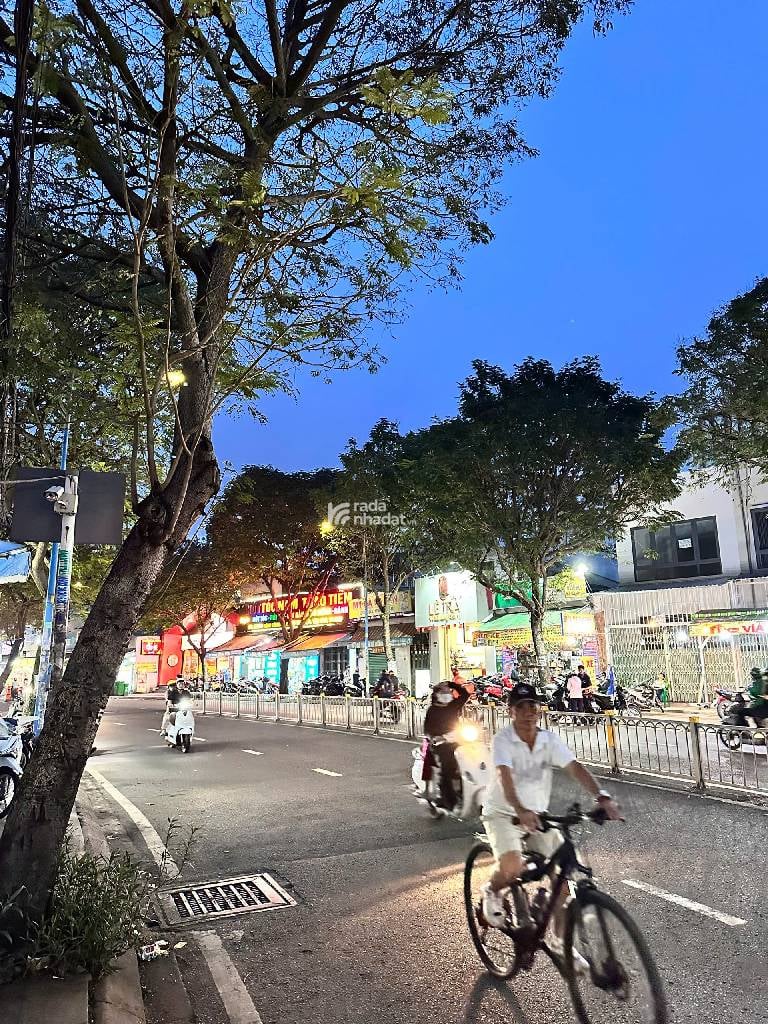 NGAY CHỢ VẢI, MTKD KÊNH TÂN HÓA, TÂN PHÚ, 110M2 HIẾM CÓ. GIẢM 550TR CHỈ 14T