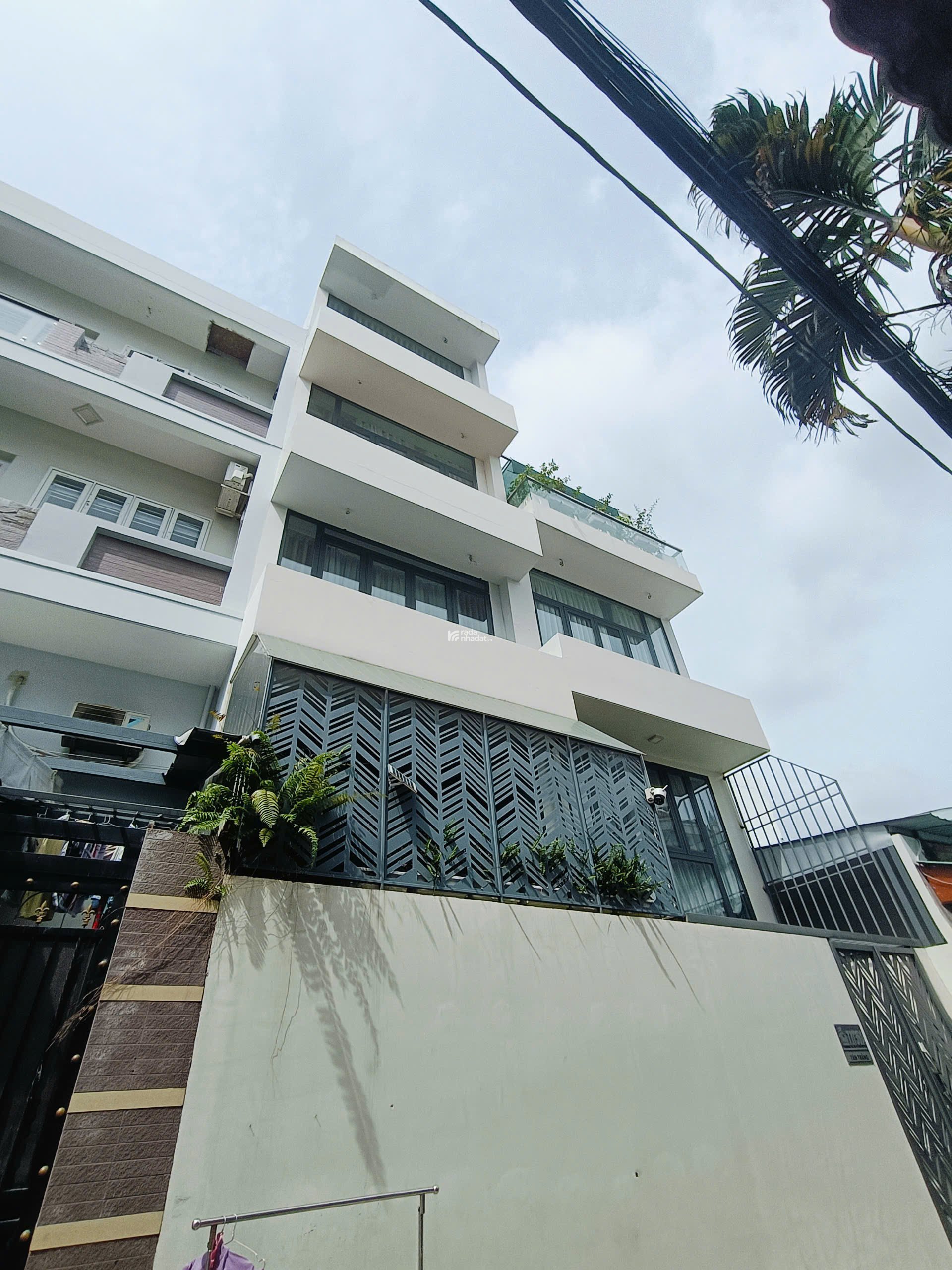 Nhà 5 Tầng - Vị Trí Kinh Doanh đường Gò Dầu- Tân Sơn Nhì. HĐ Thuê 30 Tr/Tháng.