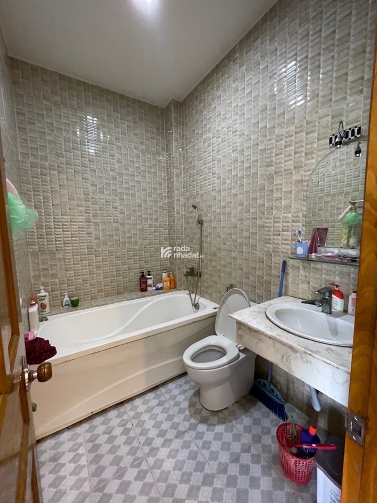 GẤP BÁN GIẢM NGAY nó 500tr Lê văn lương - hẻm 12m xe tải tránh - kdc đồng bộ vip - diện tích 162m2