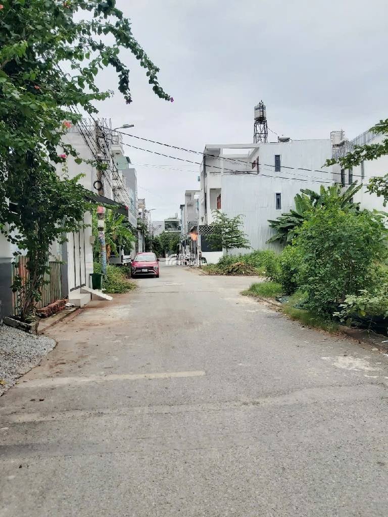  NHÀ 4 TẦNG HXH DT 53M2 CHỈ 5.2 TỶ ĐƯỜNG LÃ XUÂN OAI, CẠNH KHU ĐÔNG TĂNG LONG TP. THỦ ĐỨC