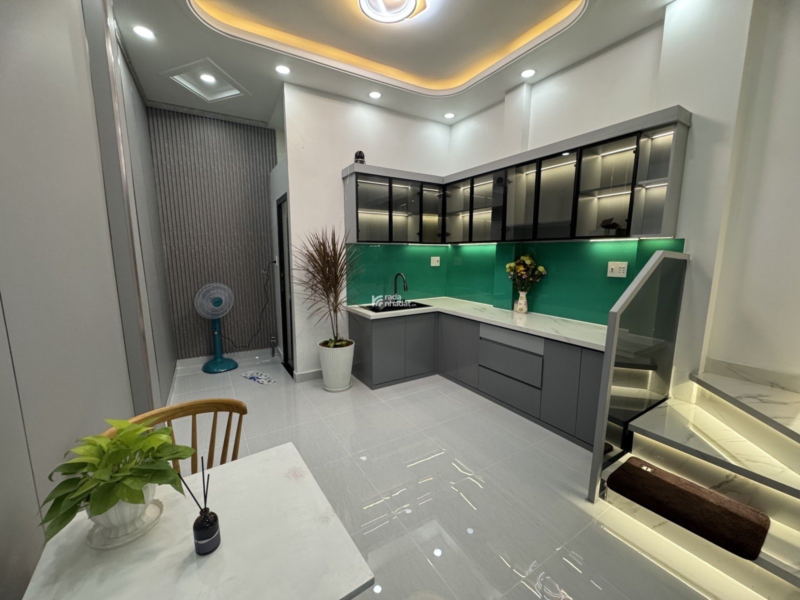 NHÀ MỚI DỌN VÀO Ở NGAY - CƯ XÁ PHÚ LÂM A QUẬN 6 - VÀI BƯỚC CHÂN RA CHỢ PHÚ ĐỊNH