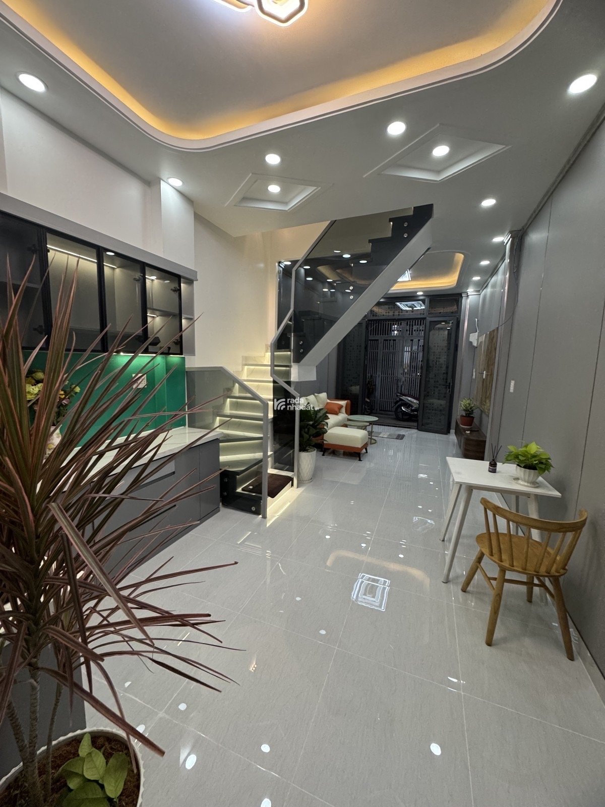 NHÀ MỚI DỌN VÀO Ở NGAY - CƯ XÁ PHÚ LÂM A QUẬN 6 - VÀI BƯỚC CHÂN RA CHỢ PHÚ ĐỊNH