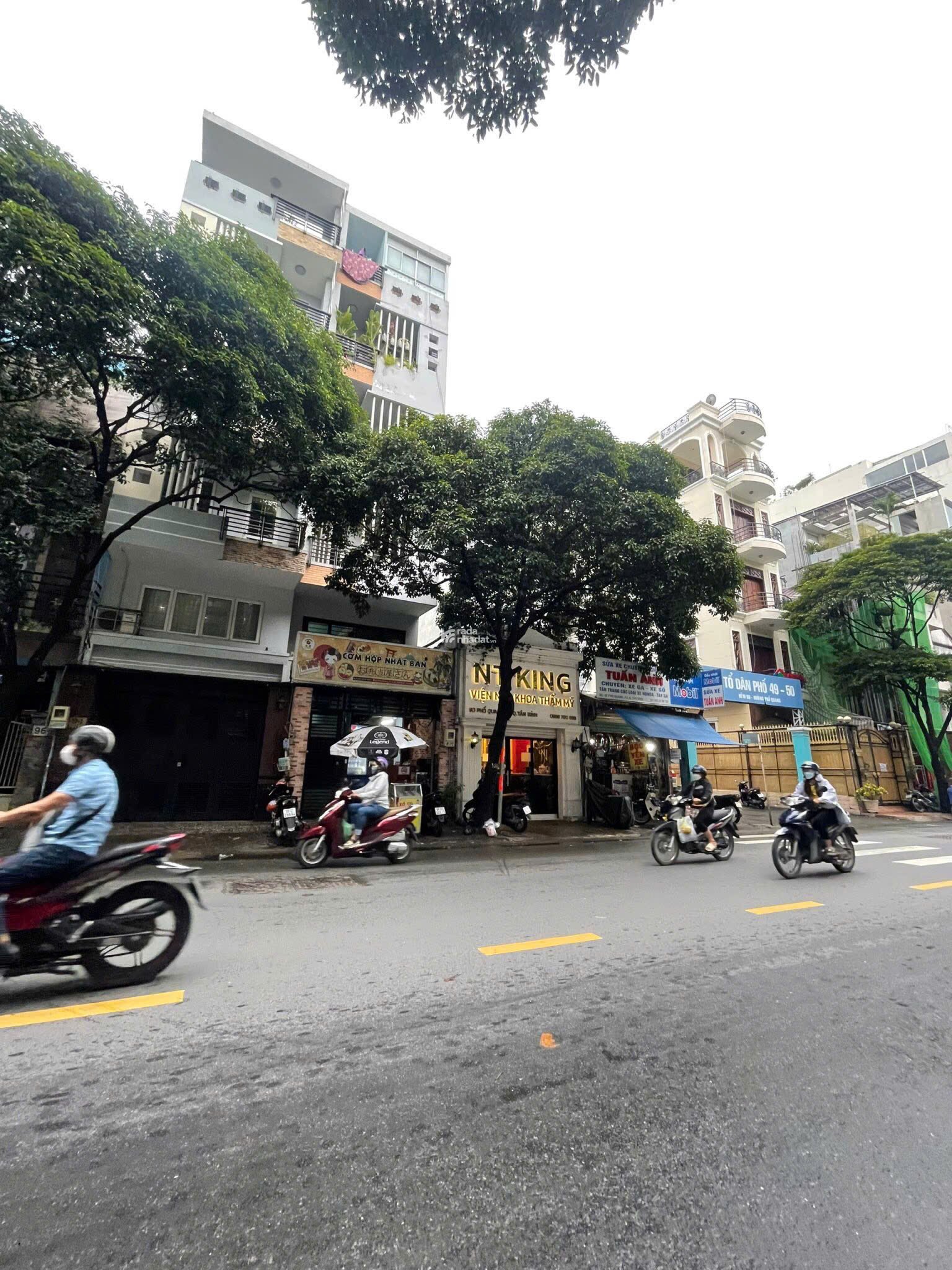 Hiếm! Bán căn góc 2 mt Bạch Đằng, Tân Bình, 13 x 11 chỉ 23,5 tỷ giá rẻ hơn cả hẻm.
