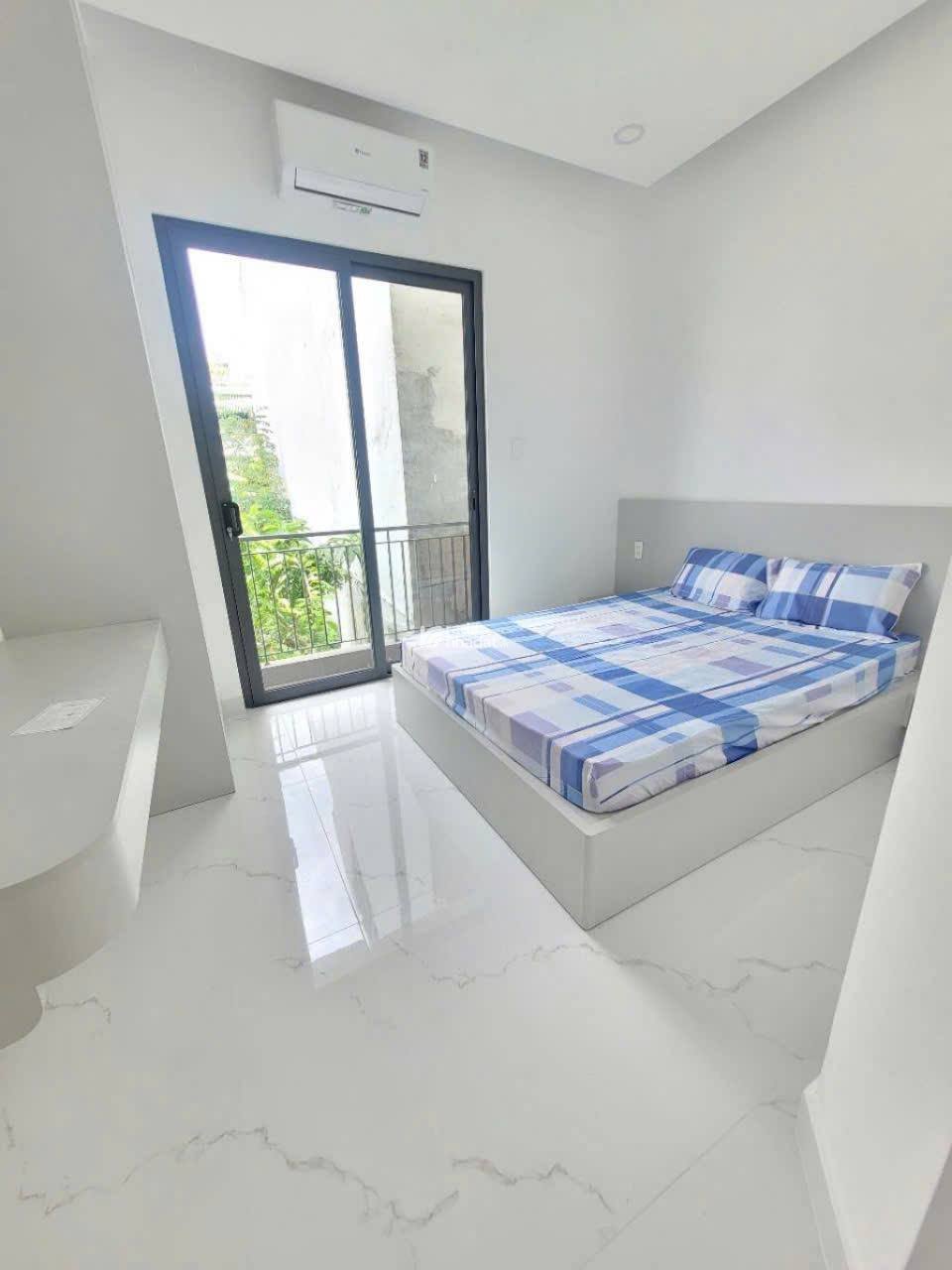 SIỂU PHẨM ĐẸP LUNG LINH 50M2 (NƠI TRANG LONG p13 BT) Cạnh MT Ô TÔ GẠCH XUYÊN TÂM