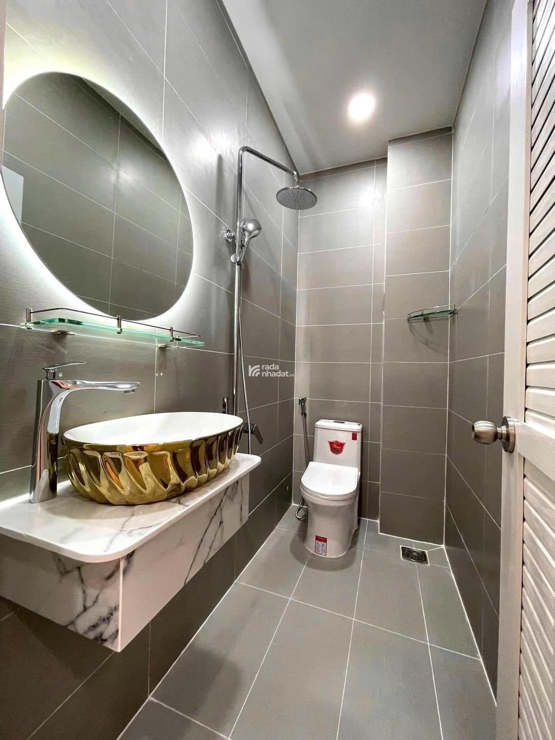  Chuẩn bị đi nước ngoài bán nhà Trần Bình Trọng - Quận Bình Thạnh / 57,3m2 / Giá 2 Tỷ 290