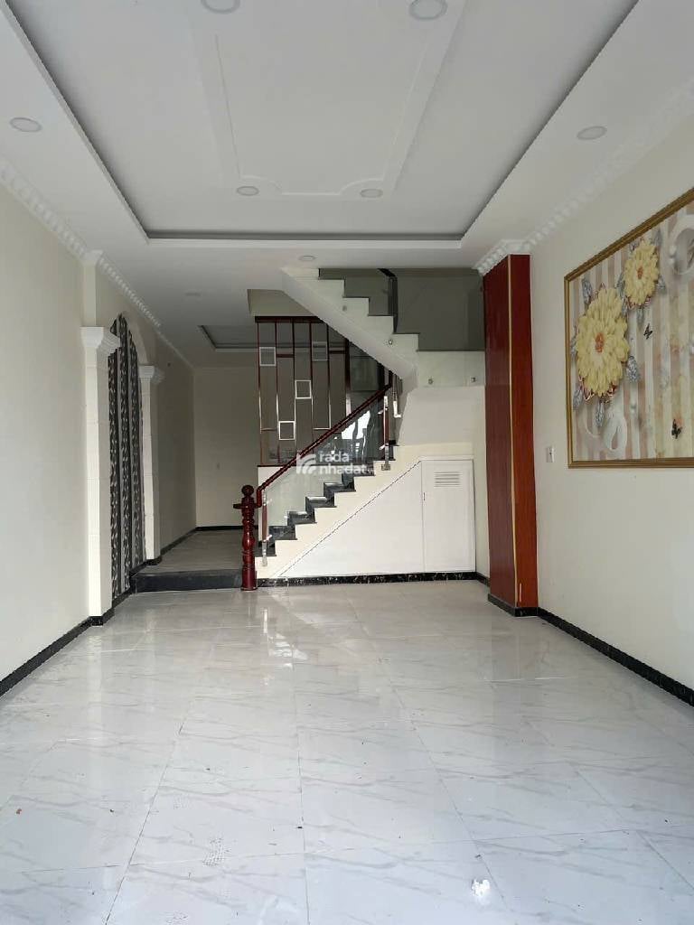 BÁN NHÀ KHU PHÂN LÔ ĐƯỜNG 12M VỈA HÈ XÃ LONG HÒA CẦN ĐƯỚC 61M2 1.75 TỶ FULL THỔ CƯ
